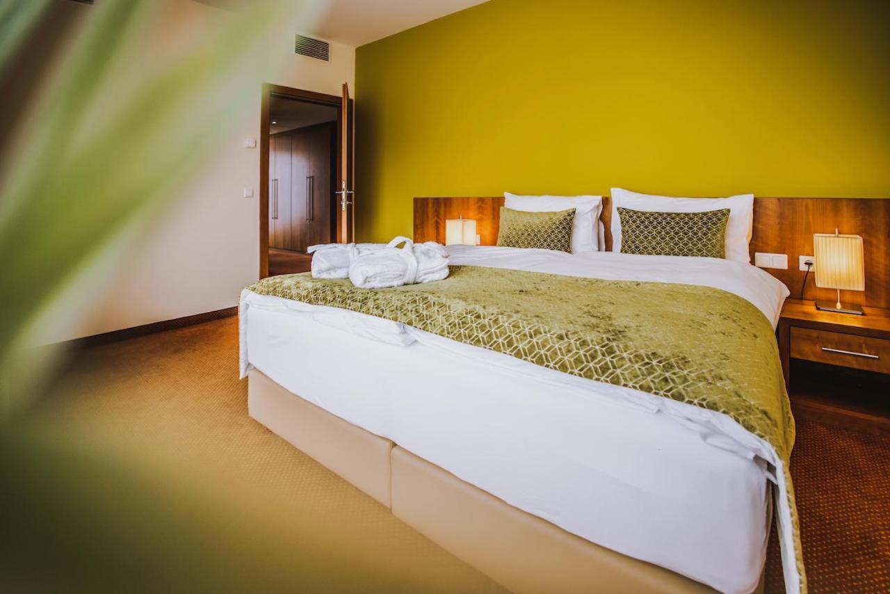 Seehotel Sued By S4Y Velden am Wörthersee Exterior photo