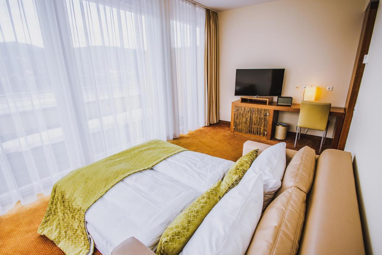 Seehotel Sued By S4Y Velden am Wörthersee Exterior photo