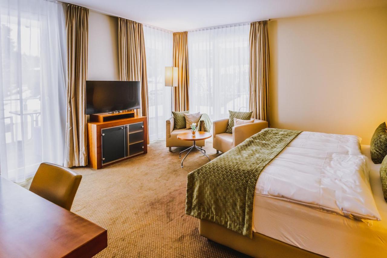Seehotel Sued By S4Y Velden am Wörthersee Exterior photo